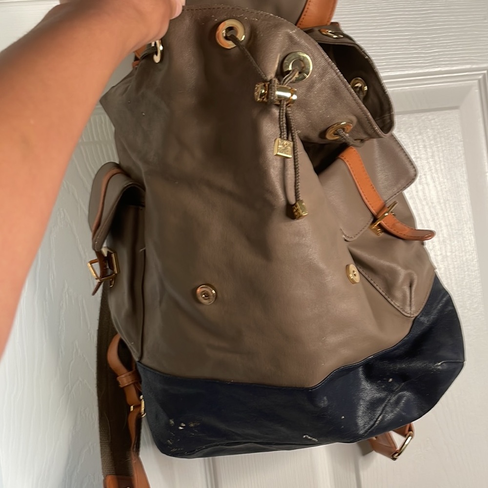 Tory Burch backpack - Picture 4 of 11